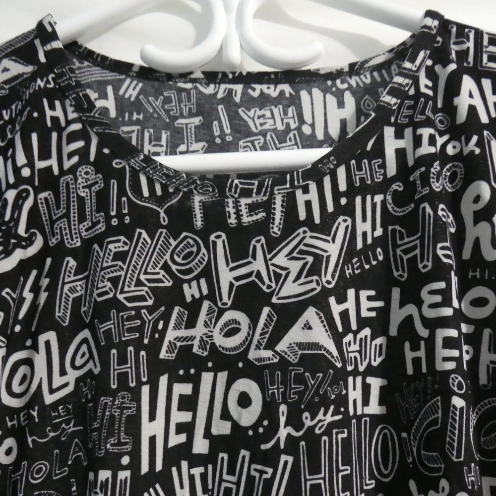 Funky Black Tee / T-Shirt With Salutation Print in Various Fonts | Size 6 | NWOT